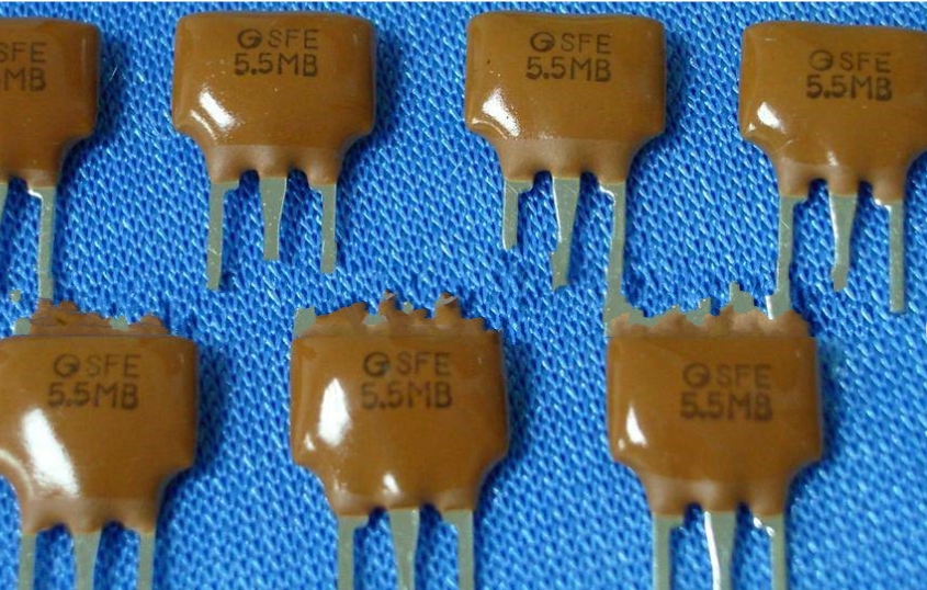5G陶瓷滤波器加工崩边？高频激光冷水机解决方案